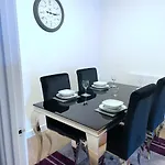 Amersham Park Apartment